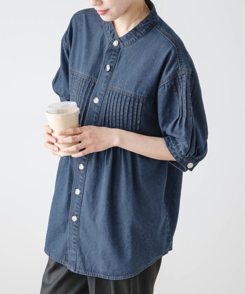 La-gemme(ラジェム)の「ピンタックデニムシャツ(シャツ/ブラウス・レディース・ブルー/ブラック・フリー)」の6枚目の写真