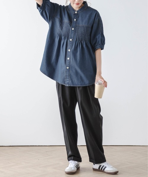 La-gemme(ラジェム)の「ピンタックデニムシャツ(シャツ/ブラウス・レディース・ブルー/ブラック・フリー)」の3枚目の写真