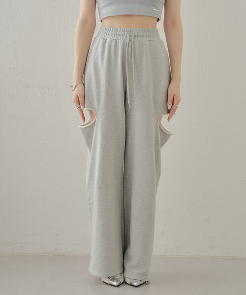 Chico（チコ）の「サイドスリットピグメントスウェットパンツ（スウェットパンツ・レディース・ブラック/グレー/ホワイト/ブルー系その他・FREE/0）」の5枚目の写真