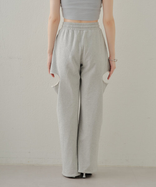 Chico（チコ）の「サイドスリットピグメントスウェットパンツ（スウェットパンツ・レディース・ブラック/グレー/ホワイト/ブルー系その他・FREE/0）」の7枚目の写真