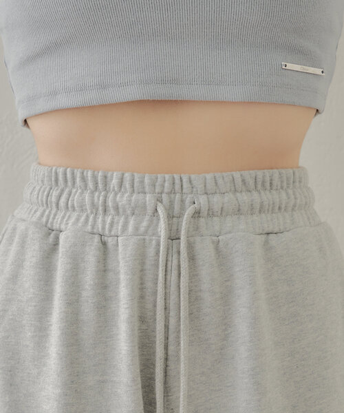 Chico（チコ）の「サイドスリットピグメントスウェットパンツ（スウェットパンツ・レディース・ブラック/グレー/ホワイト/ブルー系その他・FREE/0）」の8枚目の写真