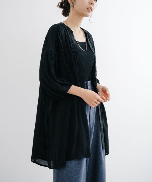 refinedworks（リファインドワークス）の「【refinedworks】 夏にピッタリな軽く涼し気なチュニック！（シャツ/ブラウス・レディース・ブルー/グレイッシュベージュ/ブラック・FREE）」の12枚目の写真