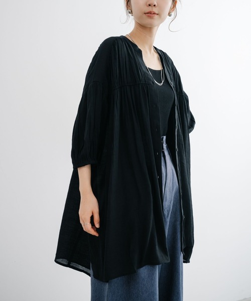 refinedworks（リファインドワークス）の「【refinedworks】 夏にピッタリな軽く涼し気なチュニック！（シャツ/ブラウス・レディース・ブルー/グレイッシュベージュ/ブラック・FREE）」の11枚目の写真