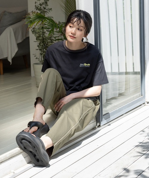 niko and...（ニコアンド）の「アソートリンガーワイドTシャツ（Tシャツ/カットソー・レディース・オフホワイト/ブルー/ナチュラル/ブラック・MEDIUM/LARGE）」の9枚目の写真