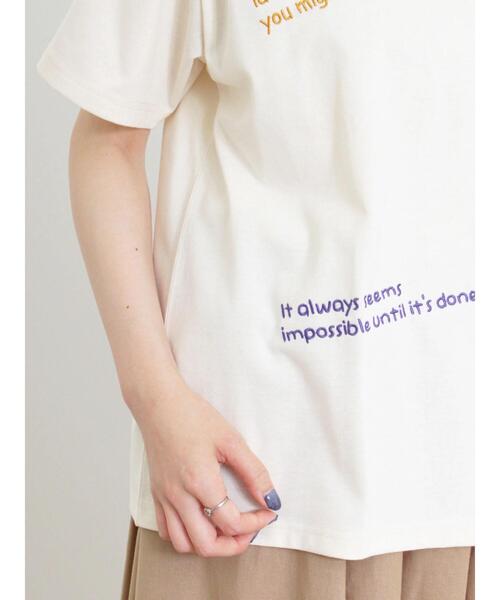 Samansa Mos2(サマンサ モスモス)の「◎ランダムロゴ刺繍Tシャツ(Tシャツ/カットソー・レディース・キナリ/オフホワイト/チャコールグレー・F)」の9枚目の写真