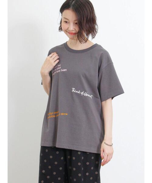 Samansa Mos2(サマンサ モスモス)の「◎ランダムロゴ刺繍Tシャツ(Tシャツ/カットソー・レディース・キナリ/オフホワイト/チャコールグレー・F)」の18枚目の写真
