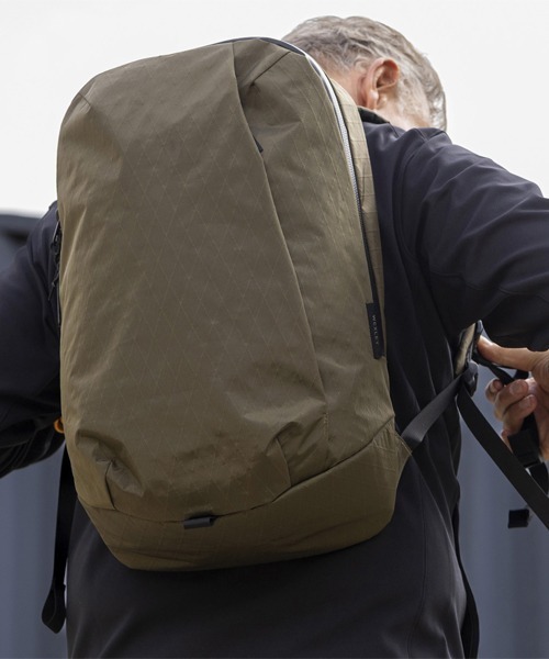 WEXLEY（ウェクスレイ）の「STEM X-PAC VX42 OLIVE（バックパック/リュック・メンズ・オリーブ・ONE SIZE）」の9枚目の写真