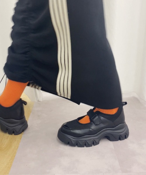 RODEO CROWNS WIDE BOWL（ロデオクラウンズワイドボウル）の「DADSOLE SNEAKER 2（スニーカー・レディース・ブラック/ベージュ・24.5cm/23.5cm）」の14枚目の写真