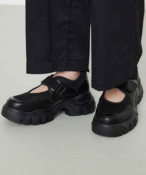 RODEO CROWNS WIDE BOWL（ロデオクラウンズワイドボウル）の「DADSOLE SNEAKER 2（スニーカー・レディース・ブラック/ベージュ・24.5cm/23.5cm）」の21枚目の写真