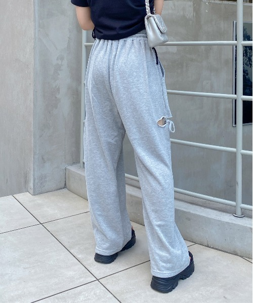 INGNI（イング）の「サイドカットリボンスウェットパンツ（スウェットパンツ・レディース・ブラック/グレー・FREE）」の13枚目の写真