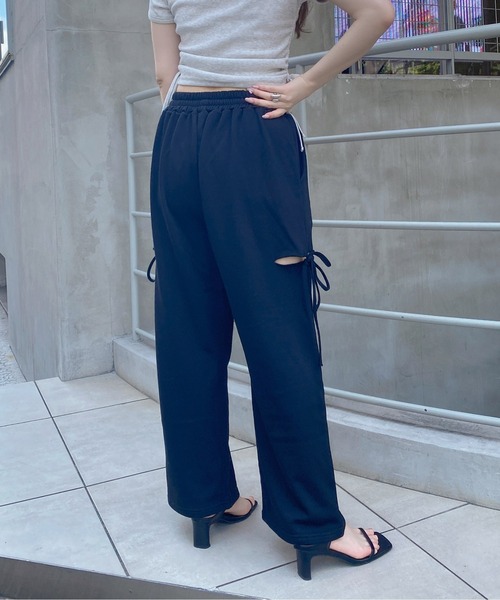 INGNI（イング）の「サイドカットリボンスウェットパンツ（スウェットパンツ・レディース・ブラック/グレー・FREE）」の6枚目の写真