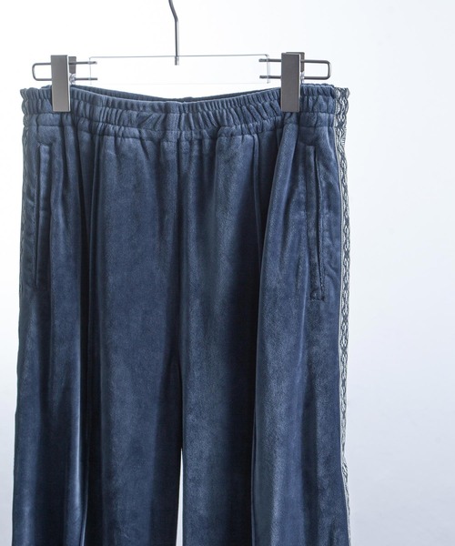 ZIP FIVE -White Line-(ジップファイブホワイトライン)の「【White Line】 90s ベロア バギー フィット パンツ / トラックパンツ(その他パンツ・メンズ・ブラック/グレー/ベージュ/ネイビー/オレンジ・SMALL/MEDIUM/LARGE)」の16枚目の写真