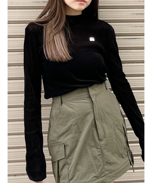 MURUA（ムルーア）の「フロッキーロゴプレートトップス（Tシャツ/カットソー・レディース・ブラック/ホワイト/ピンク・FREE）」の2枚目の写真