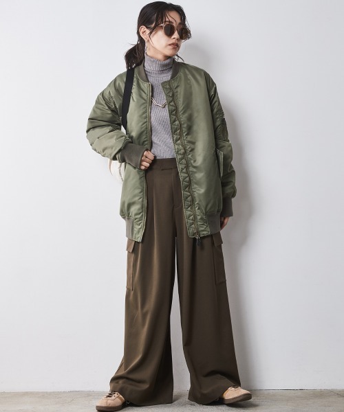 CHIC STYLE（シックスタイル）の「ロングスリーブタートルニット ＜大きいサイズ有＞シックスタイル　（ニット/セーター・レディース・ブラック/レッド/グレー/ブルー・5L/4L/3L/LL/L/M）」の22枚目の写真