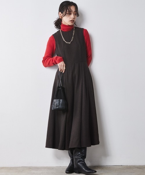 CHIC STYLE（シックスタイル）の「ロングスリーブタートルニット ＜大きいサイズ有＞シックスタイル　（ニット/セーター・レディース・ブラック/レッド/グレー/ブルー・5L/4L/3L/LL/L/M）」の13枚目の写真