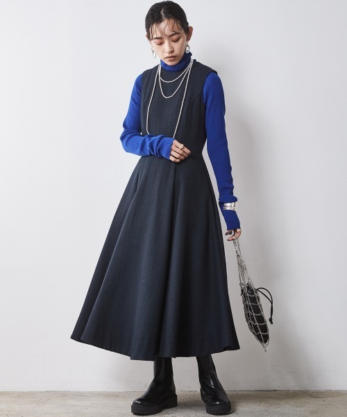 CHIC STYLE（シックスタイル）の「ロングスリーブタートルニット ＜大きいサイズ有＞シックスタイル　（ニット/セーター・レディース・ブラック/レッド/グレー/ブルー・5L/4L/3L/LL/L/M）」の15枚目の写真
