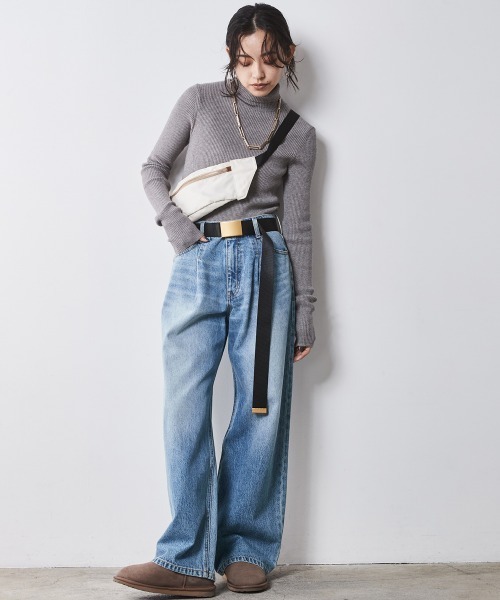 CHIC STYLE（シックスタイル）の「ロングスリーブタートルニット ＜大きいサイズ有＞シックスタイル　（ニット/セーター・レディース・ブラック/レッド/グレー/ブルー・5L/4L/3L/LL/L/M）」の17枚目の写真