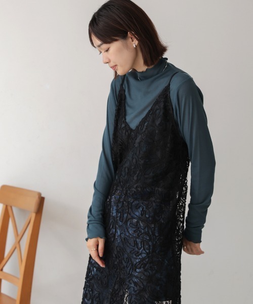 Bou Jeloud(ブージュルード)の「コードレースVネックキャミワンピース(ワンピース・レディース・ブラック/ブラウン・38)」の8枚目の写真