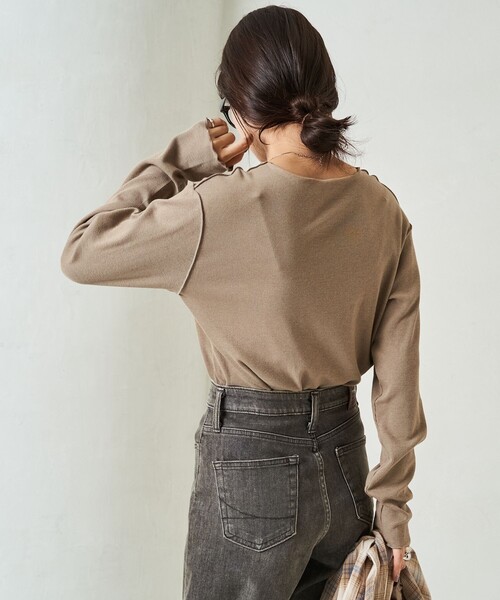 FREAK'S STORE(フリークスストア)の「限定展開 Ginger メロー ロングスリーブ トップス(抗菌防臭・吸湿発熱)(Tシャツ/カットソー・レディース・オフホワイト/グレー/ブルー/ブラック/ベージュ/ブラウン/レッド・フリ-)」の21枚目の写真