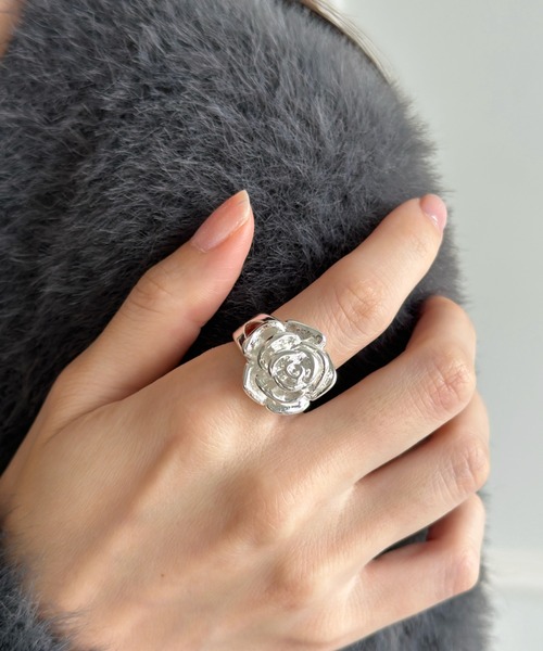 sowang(ソワン)の「ステンレス/メタルローズリング-stainless metal rose ring-(リング・レディース・シルバー/ゴールド・FREE)」の2枚目の写真