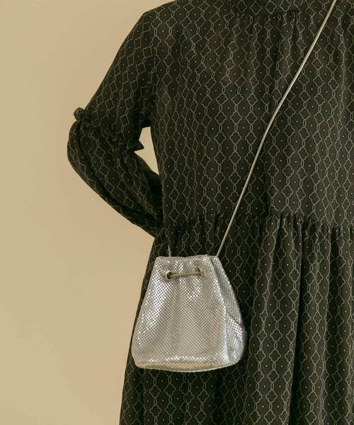 URBAN RESEARCH ROSSO WOMEN（アーバンリサーチ　ロッソ）の「メタルメッシュバッグ（ショルダーバッグ・レディース・シルバー・-）」の3枚目の写真