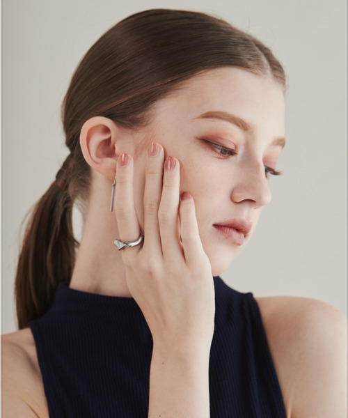 ciite' surgical stainless(シーテサージカルステンレス)の「【 金属アレルギー対応 】 ニュアンスリング サージカルステンレス(リング・レディース・シルバー/ゴールド・13号/11号/15号)」の10枚目の写真