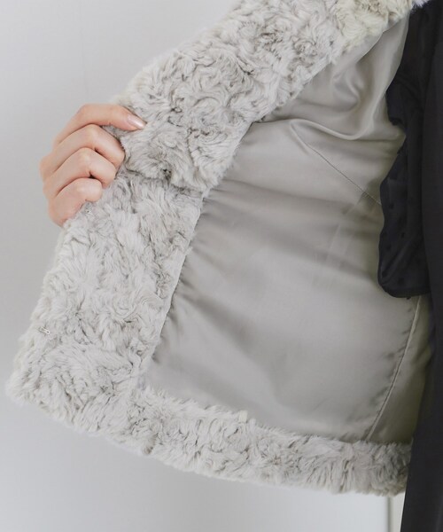フェイクファーショートジャケット ZARA ショート丈フェイクファージャケット - メルカリ