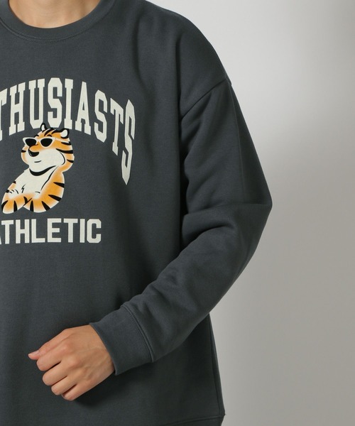 LAKOLE（ラコレ）の「アニマルフロッキープルオーバー / 147797（スウェット・メンズ・チャコールグレー/ホワイト/ターコイズブルー・LARGE/MEDIUM/X-LARGE）」の16枚目の写真