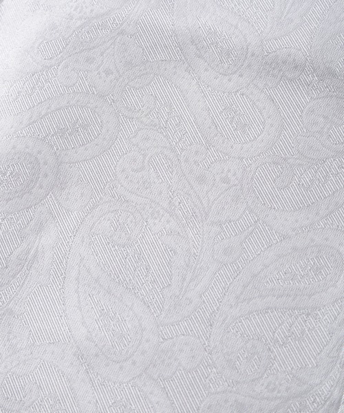 CROWDED CLOSET（クラウデッドクローゼット）の「シャドーペイズリー柄チーフ（同素材ネクタイあり）（ポケットチーフ・メンズ・シルバー/ボルドー/ネイビー/ラベンダー・FREE）」の6枚目の写真