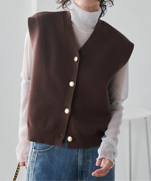 RANAN（ラナン）の「ゴールド調ボタンVネックベスト（ベスト）」 - WEAR