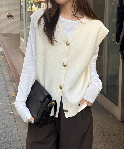 RANAN（ラナン）の「ゴールド調ボタンVネックベスト（ベスト・レディース・ブラウン/グレー/アイボリー/ブラック・M/L/LL）」の17枚目の写真