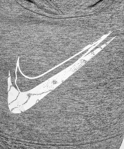 NIKE（ナイキ）の「《セットアップ対応商品》ナイキ マルチ ステイン レペル ジュニア Therma-FIT パーカー / Nike Multi Stain Repel Big Kids' Therma-FIT Hoodie HF4414-010 Black（パーカー・キッズ・ブラック・130/140/150/160/170）」の4枚目の写真