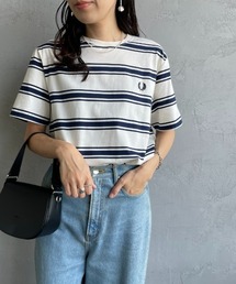 [FRED PERRY/フレッドペリー] ファインストライプ ワンポイントロゴ刺繍Tシャツ