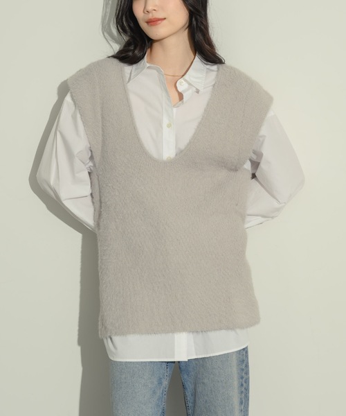 NEUNA（ヌナ）の「Uネックニットベスト（ベスト・レディース・ベージュ/グレー/チャコールグレー・FREE）」の16枚目の写真