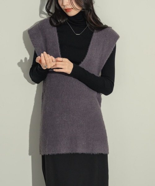 NEUNA（ヌナ）の「Uネックニットベスト（ベスト・レディース・ベージュ/グレー/チャコールグレー・FREE）」の22枚目の写真