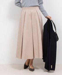 タフタタックフレアスカート