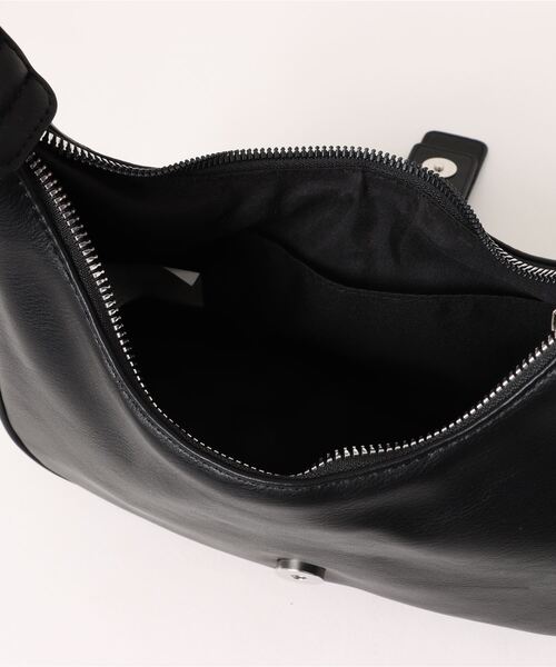 archives（アルシーヴ）の「【25ss】バッグルホーボーバッグ（ショルダーバッグ・レディース・ブラック/キャメル/アイボリー・FREE）」の16枚目の写真