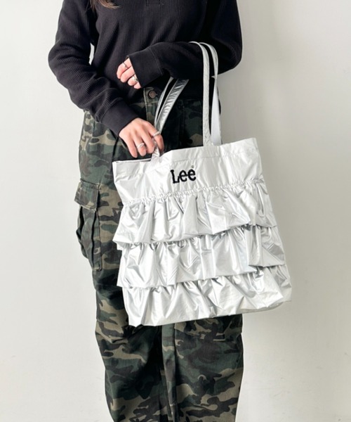 Lee（リー）の「Lee/リー フリル BIGトートバッグ/ロゴ刺繍 ギャザー バレエコア ティアード/デニム キャンバス シルバー（トートバッグ・レディース・シルバー/ブラック/ホワイト/ブルー・FREE）」の4枚目の写真