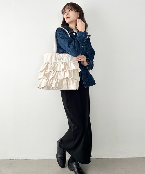 Lee（リー）の「Lee/リー フリル BIGトートバッグ/ロゴ刺繍 ギャザー バレエコア ティアード/デニム キャンバス シルバー（トートバッグ・レディース・シルバー/ブラック/ホワイト/ブルー・FREE）」の6枚目の写真