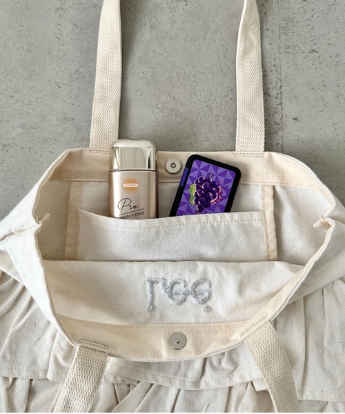 Lee（リー）の「Lee/リー フリル BIGトートバッグ/ロゴ刺繍 ギャザー バレエコア ティアード/デニム キャンバス シルバー（トートバッグ・レディース・シルバー/ブラック/ホワイト/ブルー・FREE）」の7枚目の写真