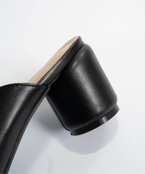 Fabby fabby(ファビィーファビィー)の「ラウンドスクエアサボミュール(サンダル・レディース・シルバー/ブラック・LARGE/MEDIUM)」の21枚目の写真