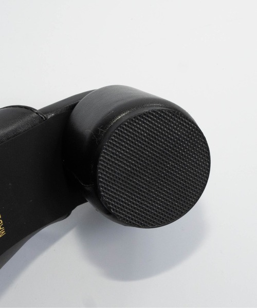 Fabby fabby(ファビィーファビィー)の「ラウンドスクエアサボミュール(サンダル・レディース・シルバー/ブラック・LARGE/MEDIUM)」の20枚目の写真