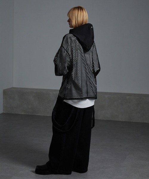 cussil（クシル）の「【cussil/クシル】ショルダーラインメッシュナイロンパーカー（パーカー・メンズ・ブラック・S/M/L）」の13枚目の写真