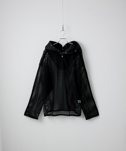 cussil（クシル）の「【cussil/クシル】ショルダーラインメッシュナイロンパーカー（パーカー・メンズ・ブラック・S/M/L）」の18枚目の写真