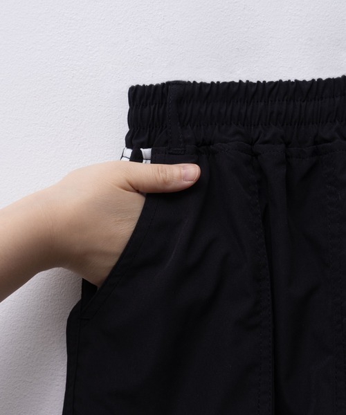 RICH MIX（リッチミックス）の「RICHMIX ラインカーゴパンツ（カーゴパンツ・キッズ・ブラック系・130/140/150/160）」の7枚目の写真