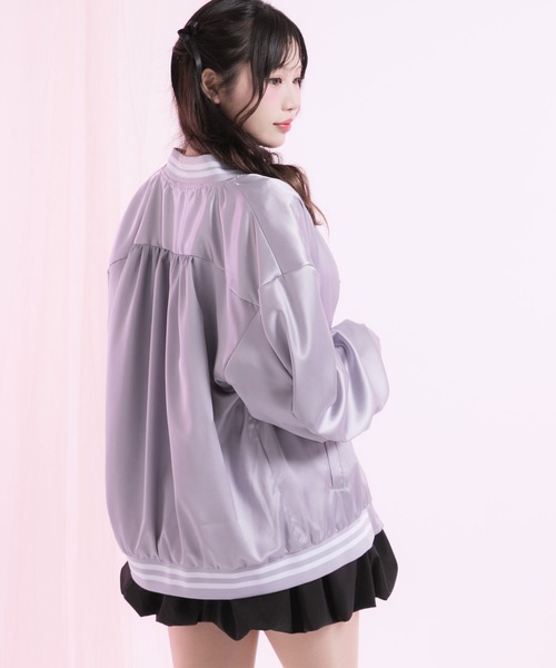 DearMyLoveRose(ディアマイラブローズ)の「オーバーサイズサテンスタジャン(スタジャン・レディース・ラベンダー/スモークピンク/ブラック・M-L/LL~3L)」の20枚目の写真