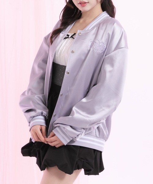 DearMyLoveRose(ディアマイラブローズ)の「オーバーサイズサテンスタジャン(スタジャン・レディース・ラベンダー/スモークピンク/ブラック・M-L/LL~3L)」の12枚目の写真