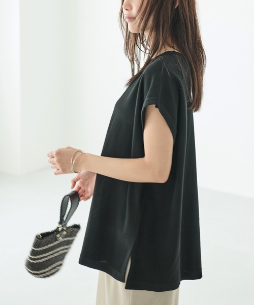 LAVEANGE（ラビアンジェ）の「【洗える】スキッパーポンチョプルオーバー（ニット/セーター・レディース・ブラウン/オフホワイト/ブラック・M/3L/4L）」の6枚目の写真