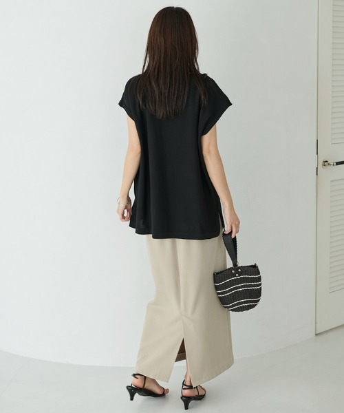 LAVEANGE（ラビアンジェ）の「【洗える】スキッパーポンチョプルオーバー（ニット/セーター・レディース・ブラウン/オフホワイト/ブラック・M/3L/4L）」の12枚目の写真