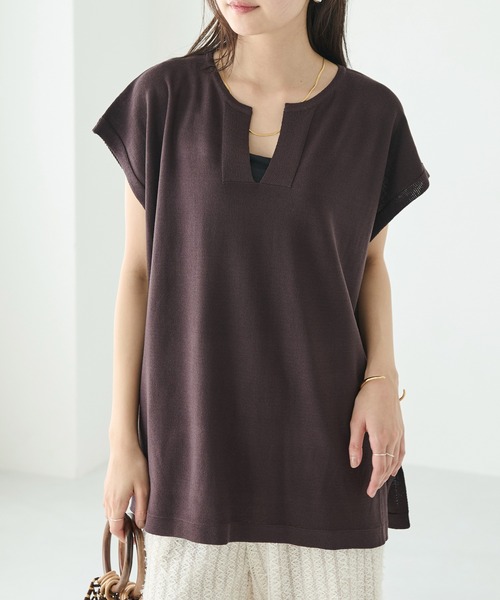 LAVEANGE（ラビアンジェ）の「【洗える】スキッパーポンチョプルオーバー（ニット/セーター・レディース・ブラウン/オフホワイト/ブラック・M/3L/4L）」の13枚目の写真